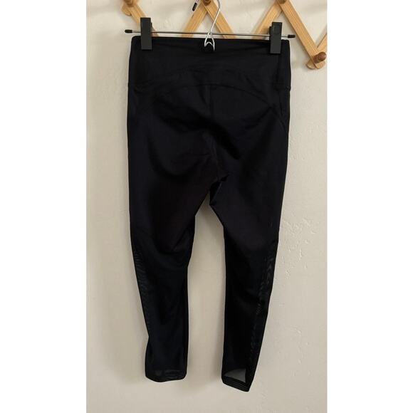 Nike Leggings Women’s Small Black Pirate Net Dri-Fit Fly Victory Capri Mesh - Picture 7 of 11